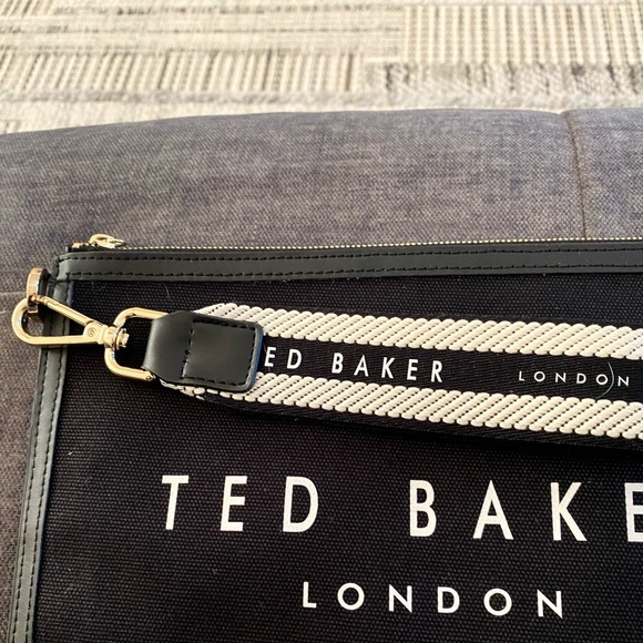 Ted Baker London Vivtora Leather Trim Cotton Canvas Wristlet Clutch NWT - Picture 6 of 9